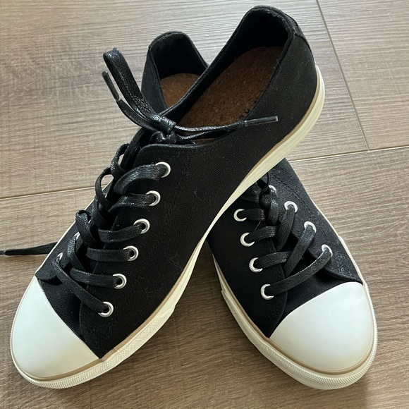 Republic Sneakers Other - Republic Mens NR01040001 Black Low Top Night Cap Canvas Size 9.5 Sneakers‎